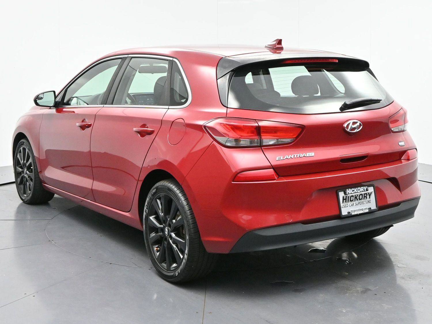 Used 2019 Hyundai Elantra GT FWD image 5