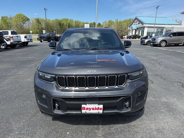 Used 2022 Jeep Grand Cherokee Overland w/ Luxury Tech Group IV AWD/4WD image 6