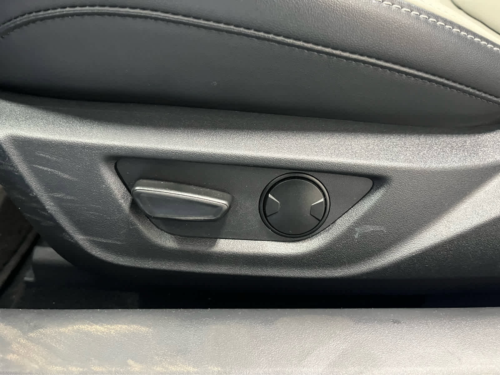 Used 2025 Ford Mustang Premium image 16