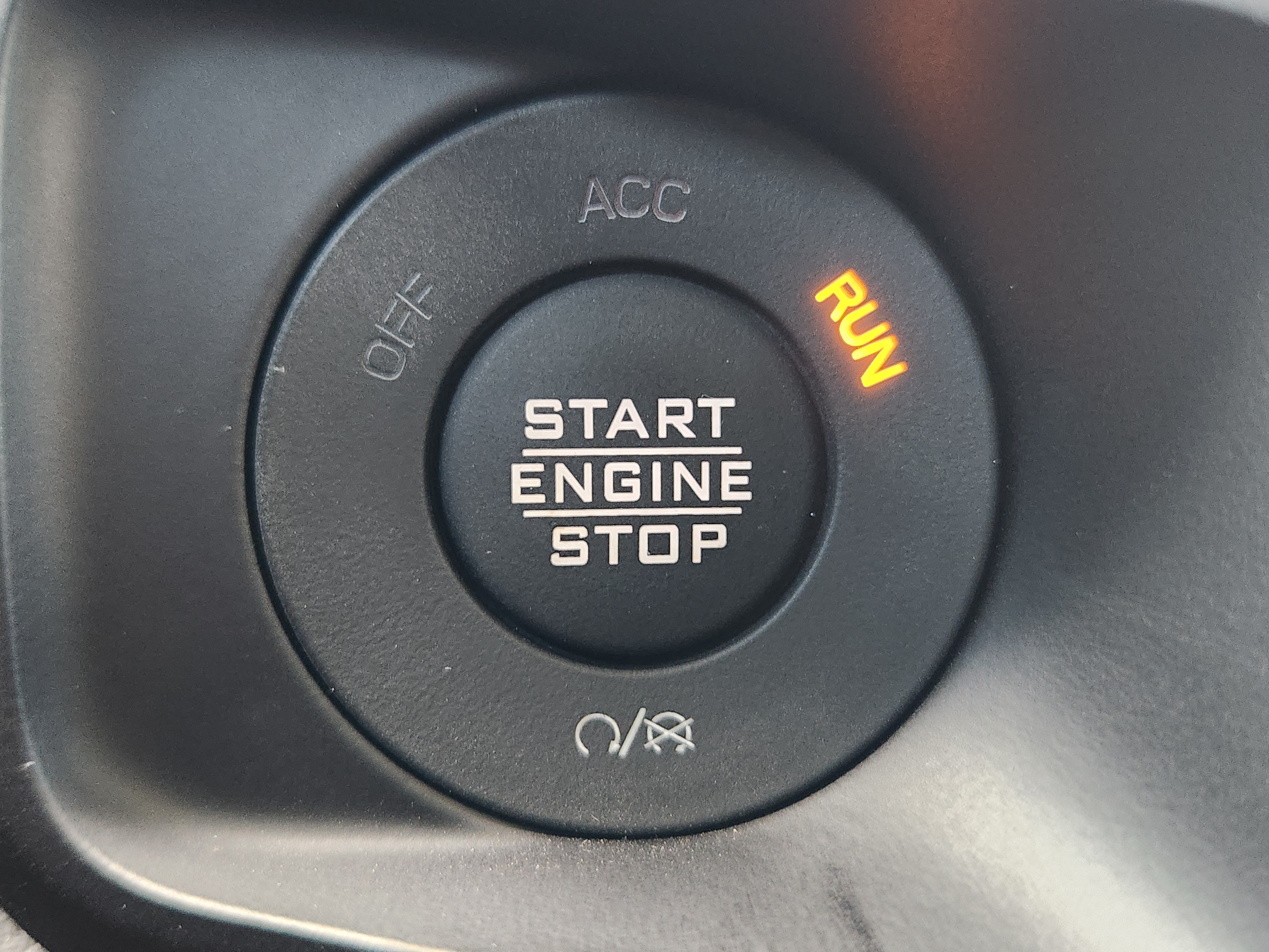 Used 2024 Jeep Gladiator Mojave AWD/4WD image 16