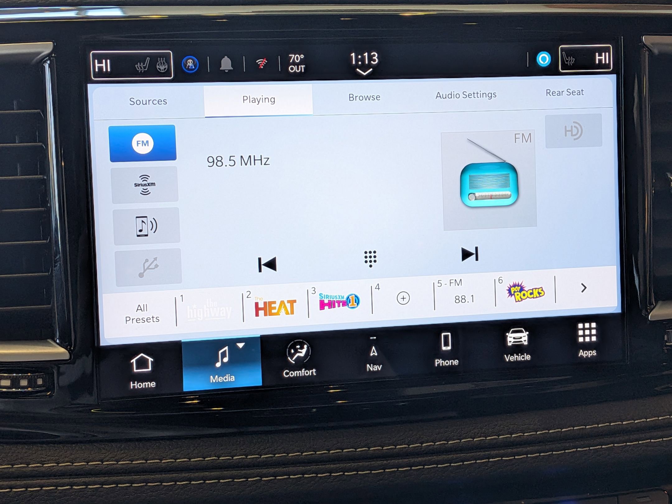 New 2026 Chrysler Pacifica Limited w/ Uconnect Theater Family Group image 21