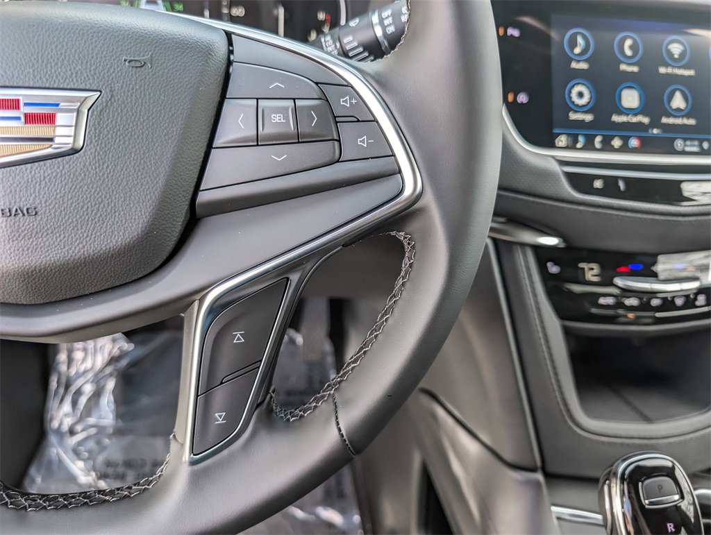 New 2026 Cadillac XT5 Luxury image 23