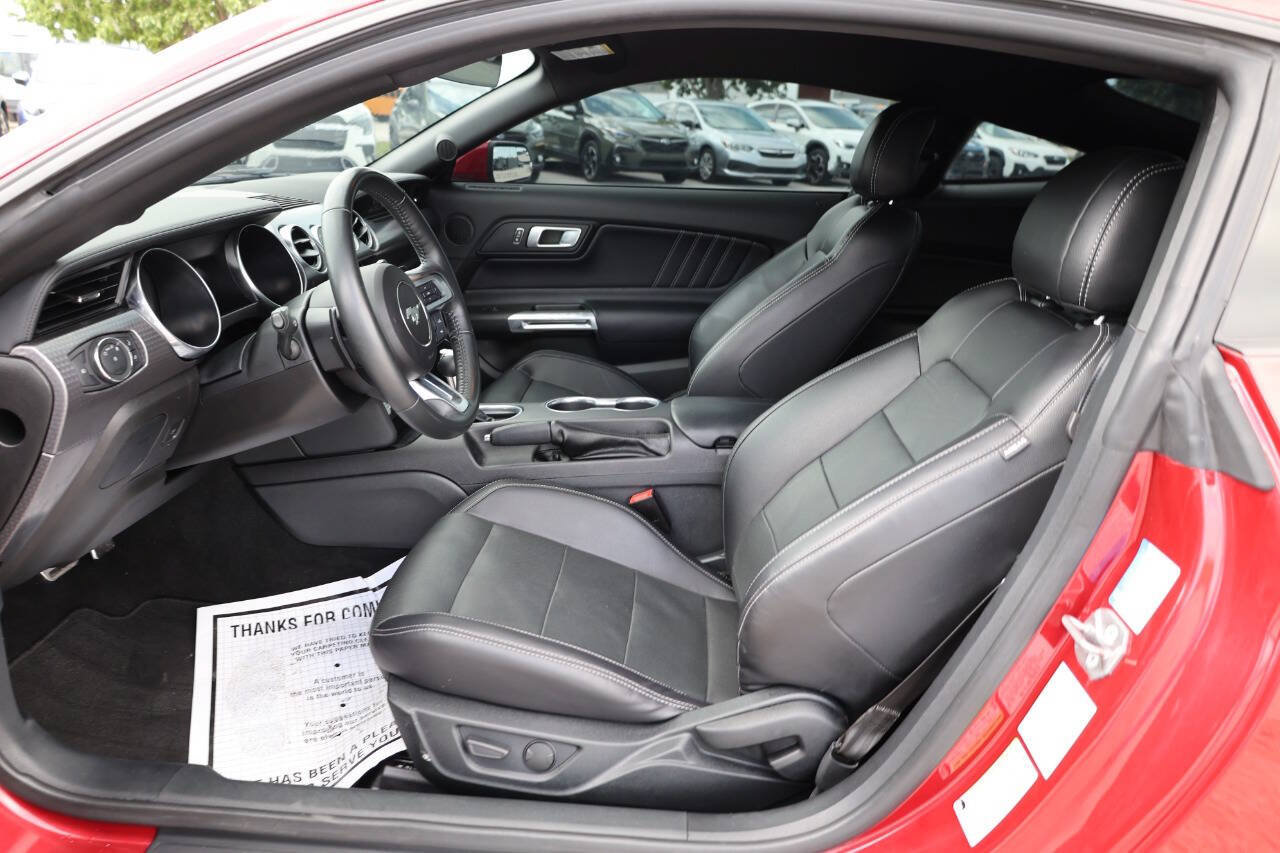 Used 2020 Ford Mustang GT Premium w/ GT Performance Package RWD image 14