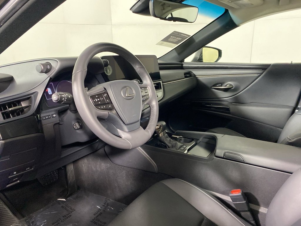 Certified 2023 Lexus ES 300h w/ Premium Package image 12