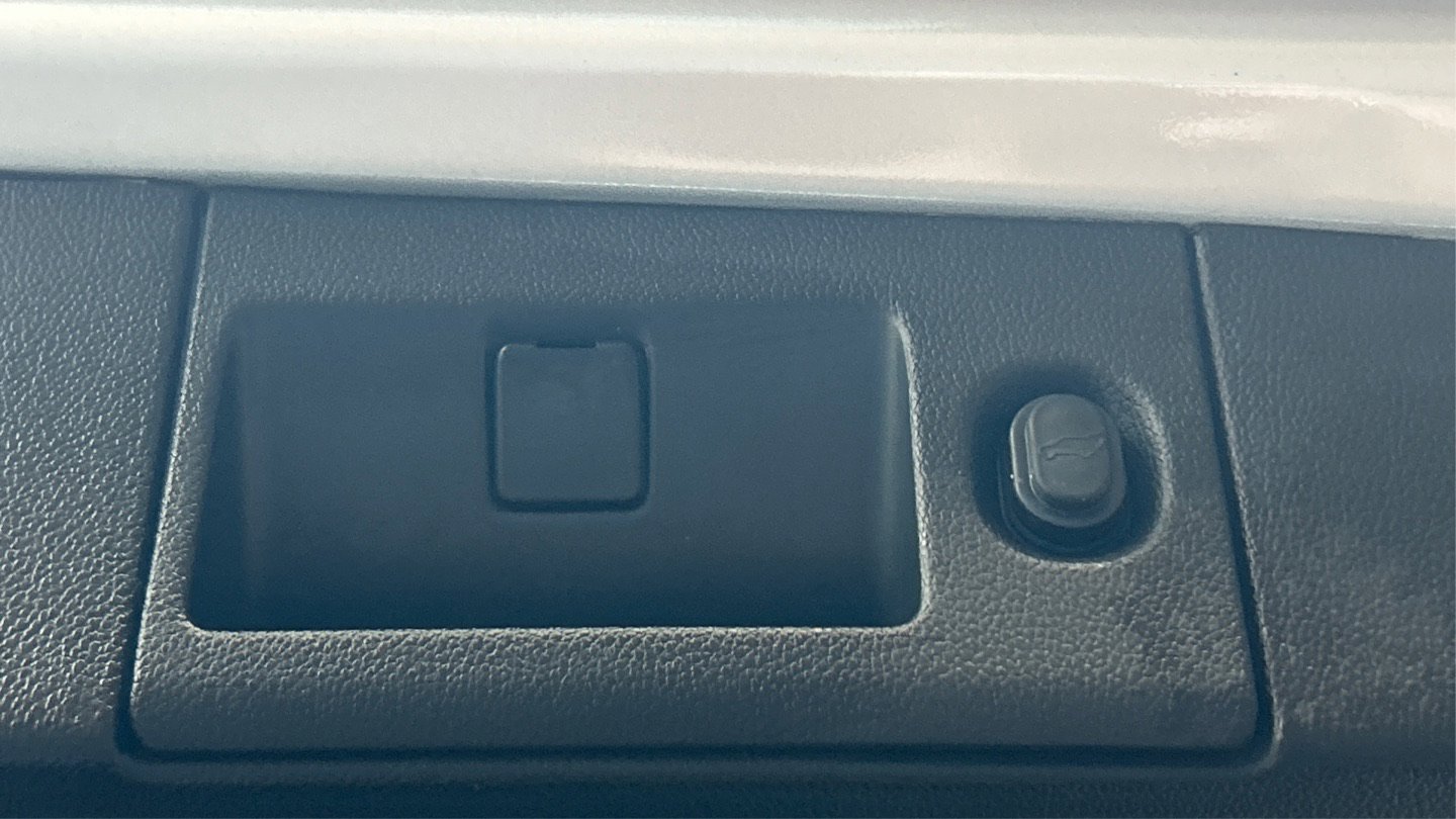 Used 2020 GMC Yukon XL Denali image 45