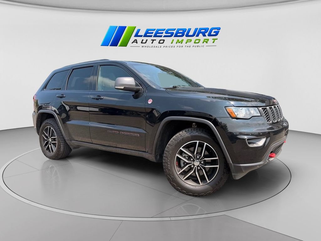 Used 2017 Jeep Grand Cherokee Trailhawk AWD/4WD image 1
