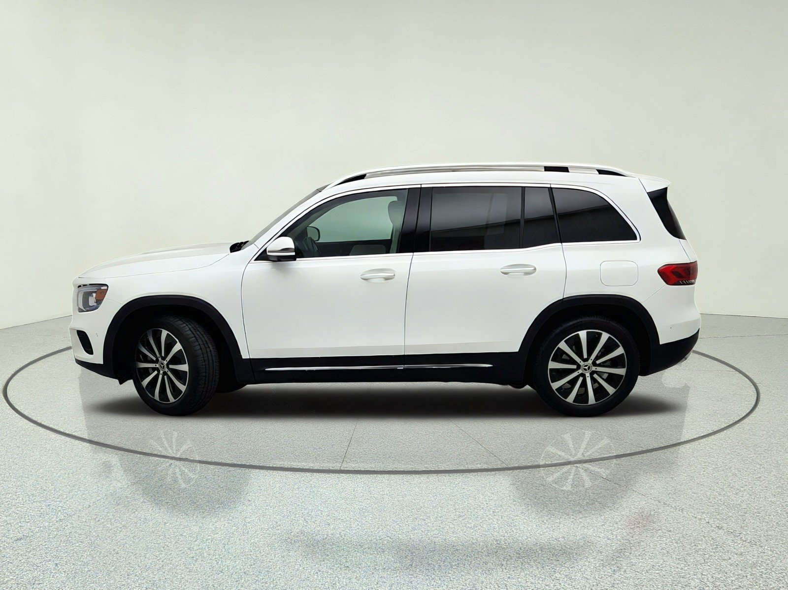 Certified 2023 Mercedes-Benz GLB 250 image 14