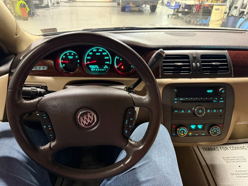 Used 2009 Buick Lucerne CX image 19