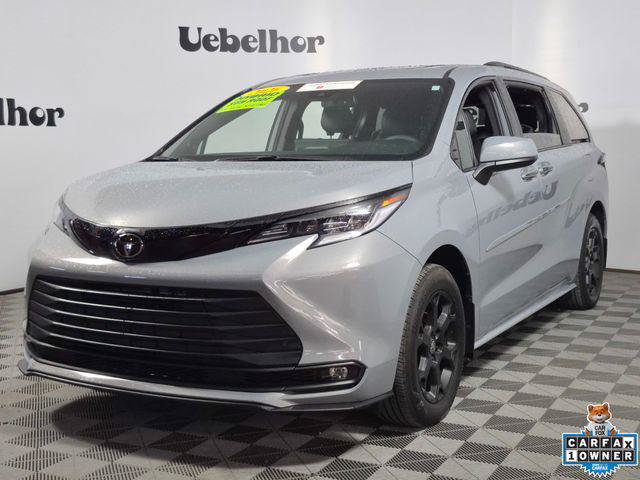Certified 2026 Toyota Sienna XLE Woodland Edition AWD/4WD image 3