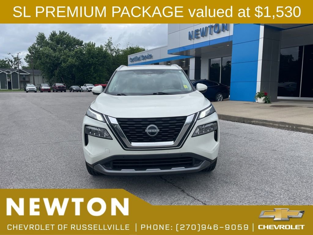 Used 2023 Nissan Rogue SL w/ SL Premium Package AWD/4WD image 3