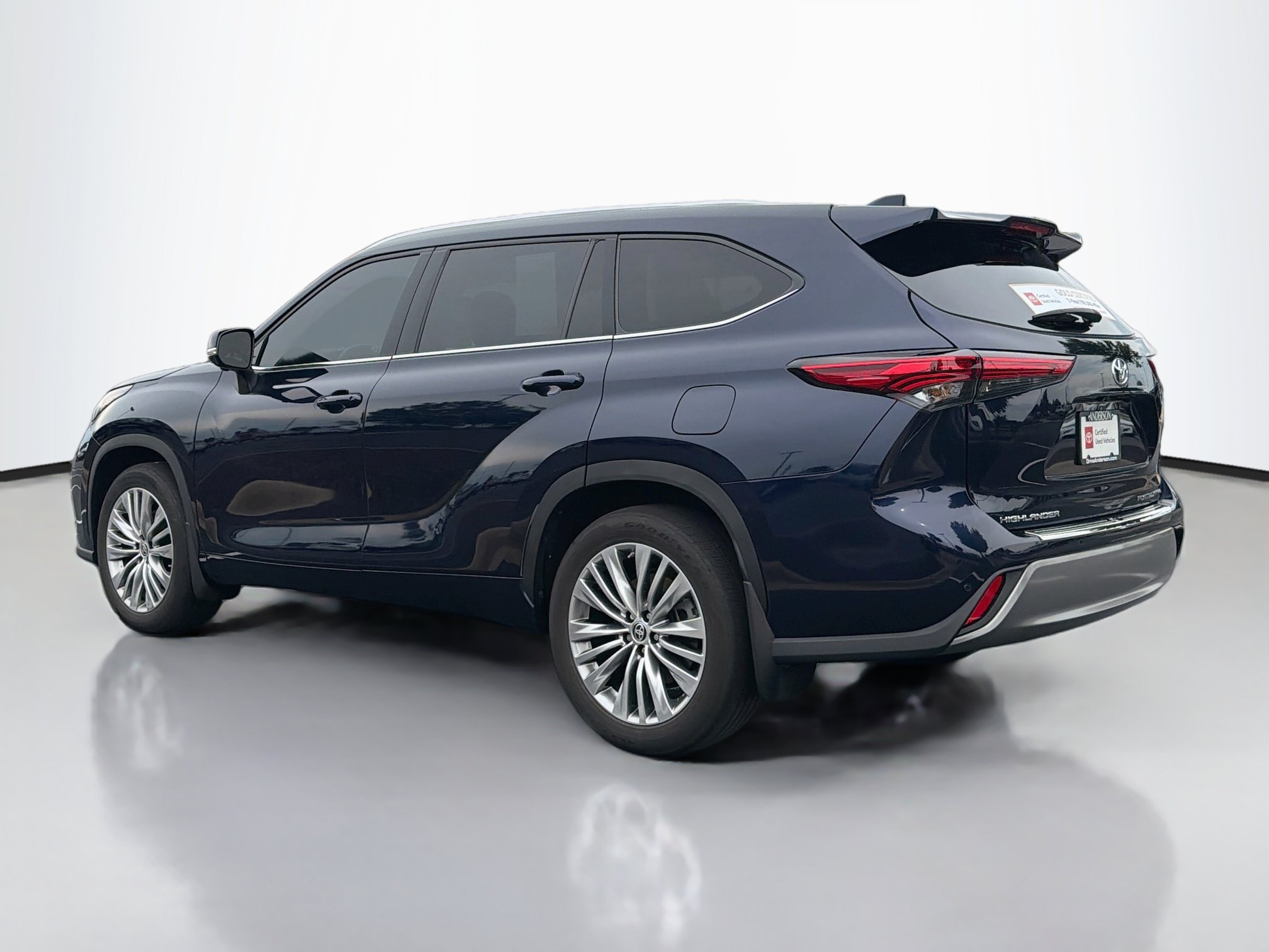 Used 2023 Toyota Highlander Platinum AWD/4WD image 14