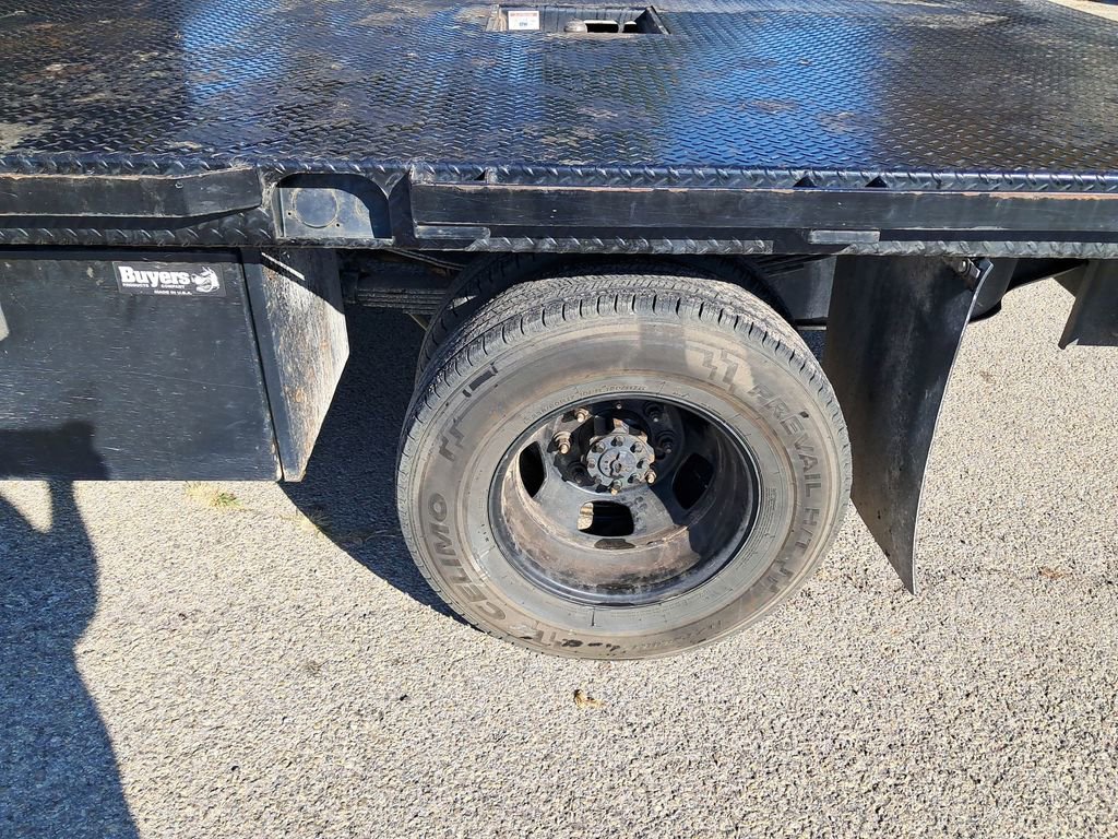 Used 2022 RAM 3500 Tradesman w/ Chrome Appearance Group image 2