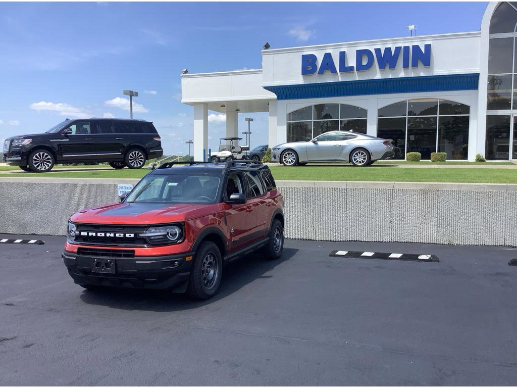 New 2024 Ford Bronco Sport Outer Banks image 3