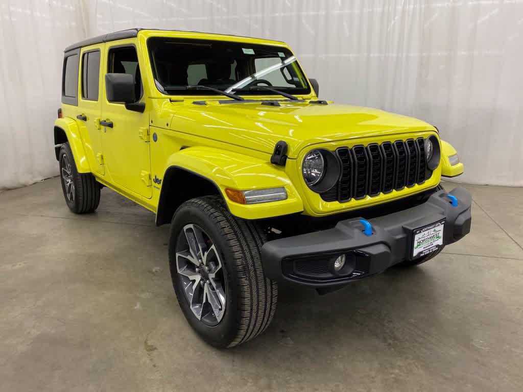 Used 2024 Jeep Wrangler Unlimited AWD/4WD image 8