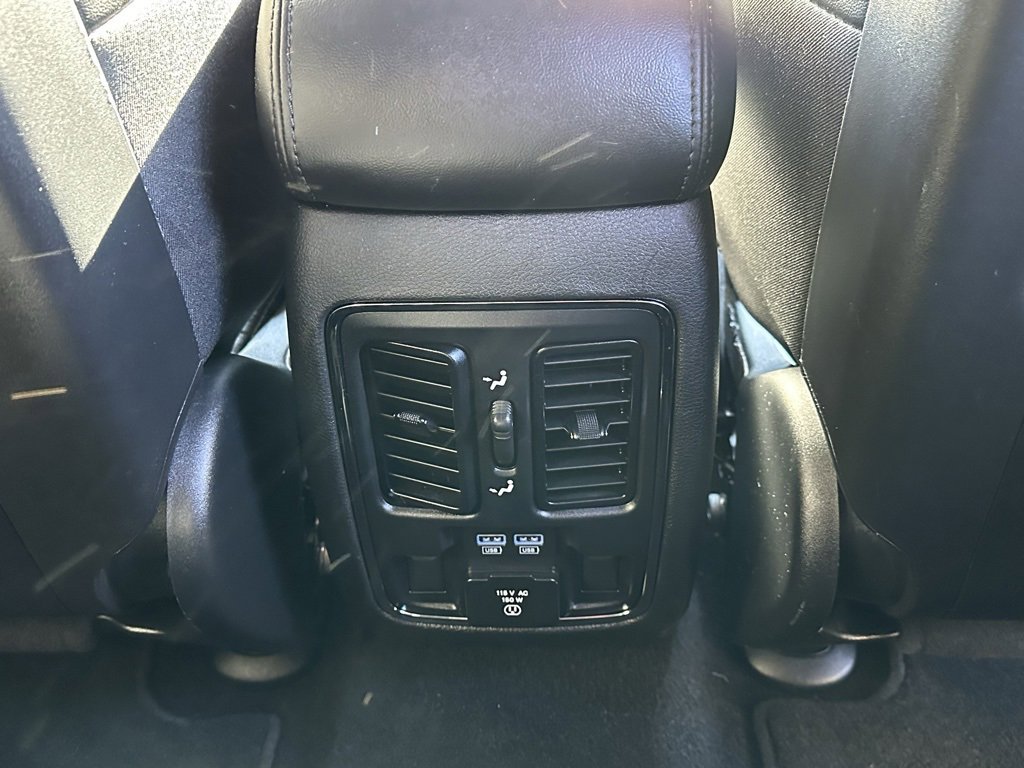 Used 2021 Jeep Grand Cherokee Limited w/ Trailer Tow Group IV image 17