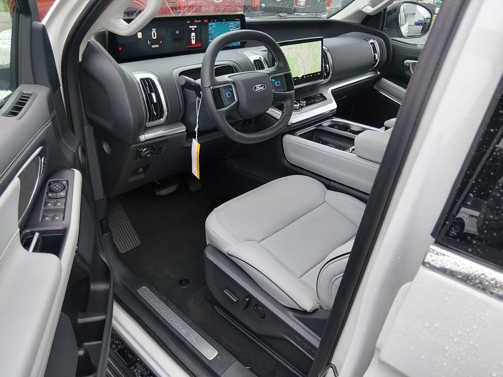 New 2027 Ford Expedition Max Platinum w/ Platinum Ultimate Package AWD/4WD image 10