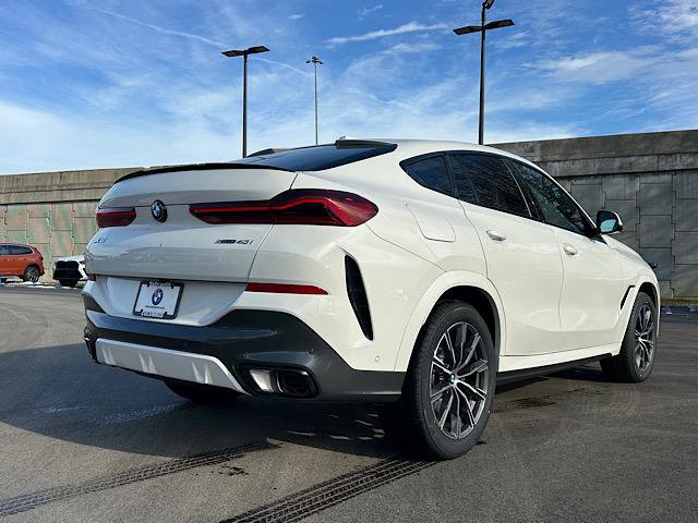 New 2026 BMW X6 xDrive40i image 3