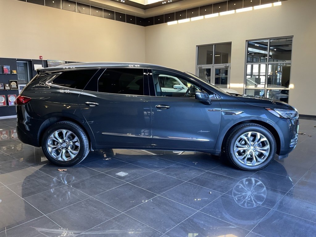 Used 2021 Buick Enclave Avenir w/ Avenir Technology Package image 6