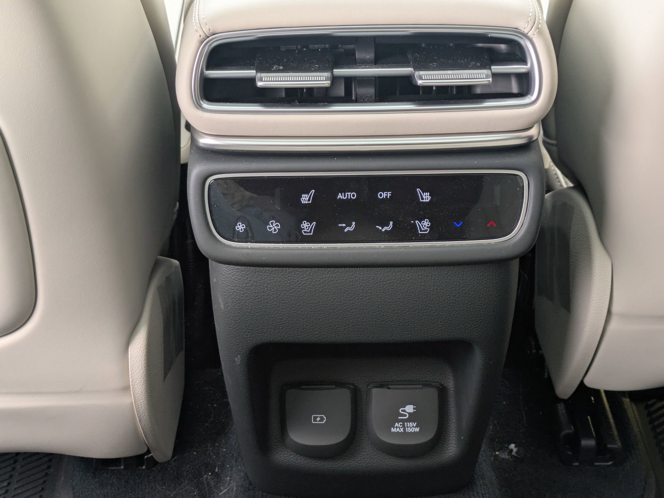 Used 2025 Genesis GV80 3.5T Prestige image 25