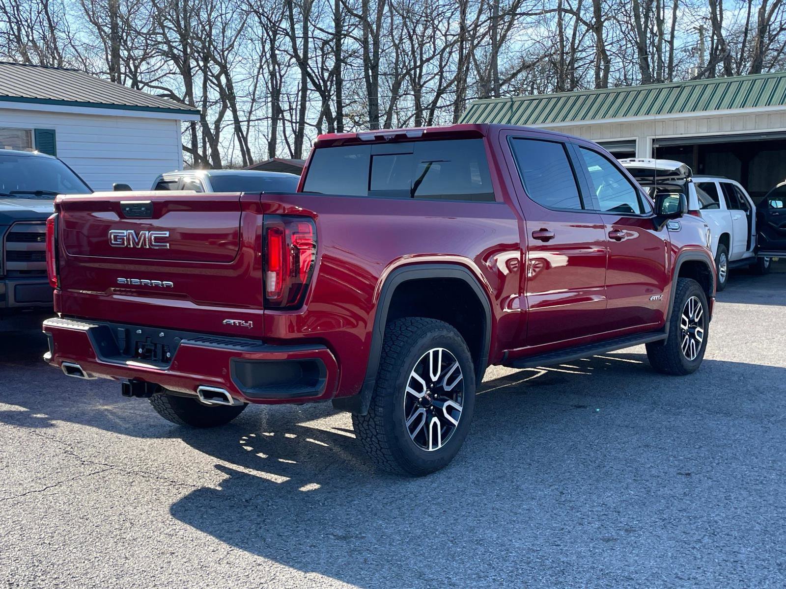 Used 2024 GMC Sierra 1500 AT4 w/ Technology Package image 3