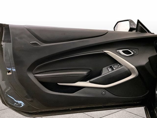 Used 2017 Chevrolet Camaro SS RWD image 22