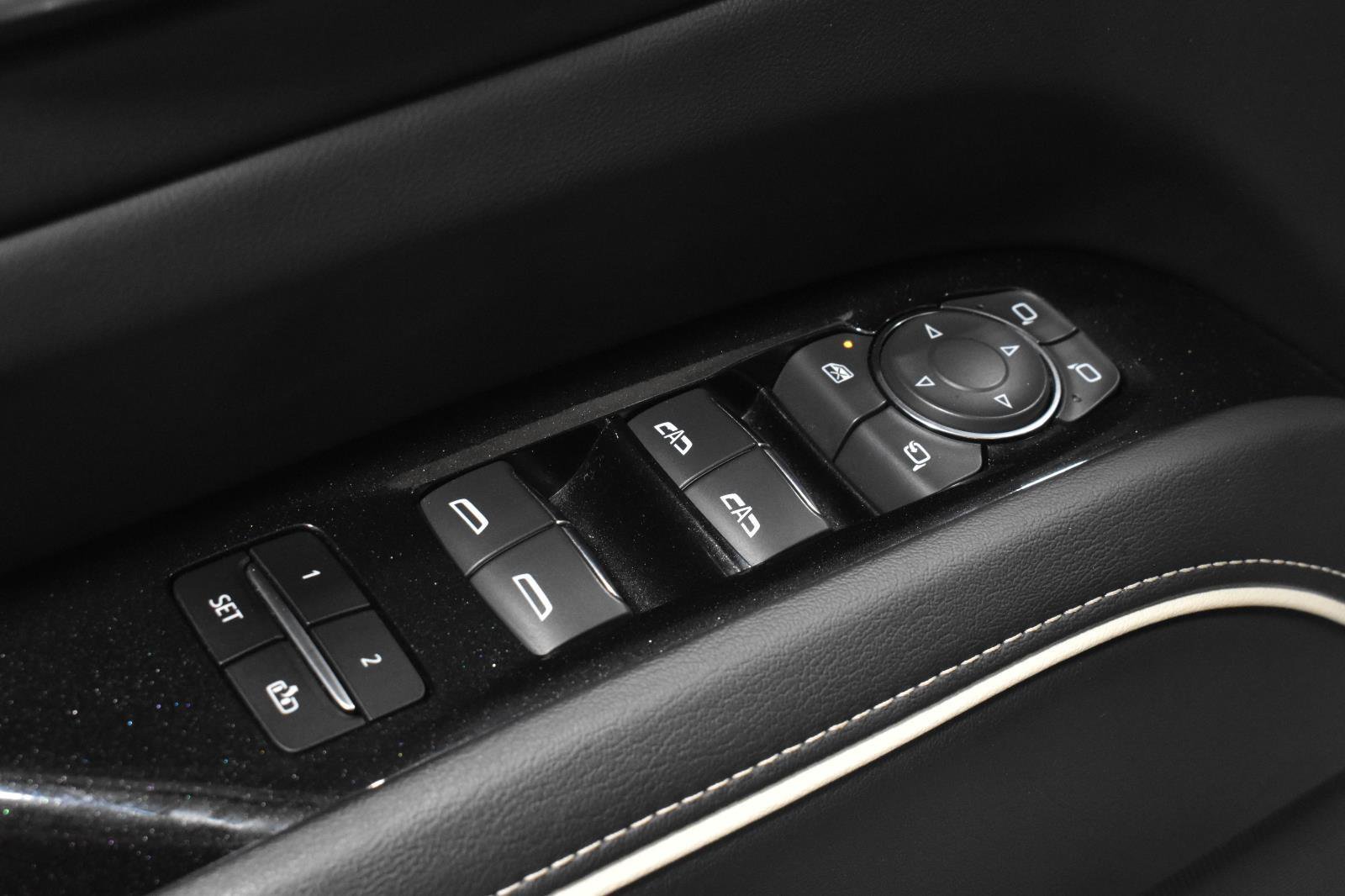 Used 2023 Cadillac Escalade ESV Premium Luxury w/ LPO, Floor Liner Package AWD/4WD image 13