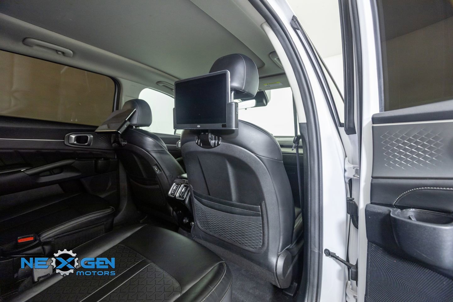 Used 2022 Kia Sorento SX AWD/4WD image 35
