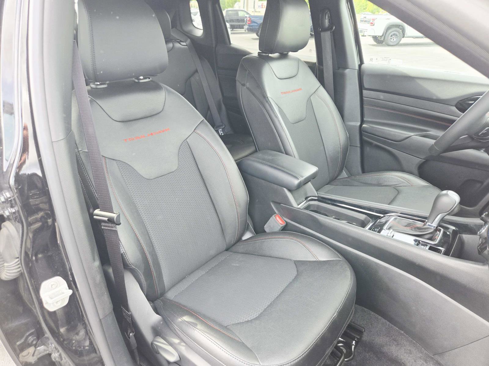 Used 2024 Jeep Compass Trailhawk AWD/4WD image 17