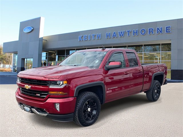 Used 2018 Chevrolet Silverado 1500 LT w/ All Star Edition image 3