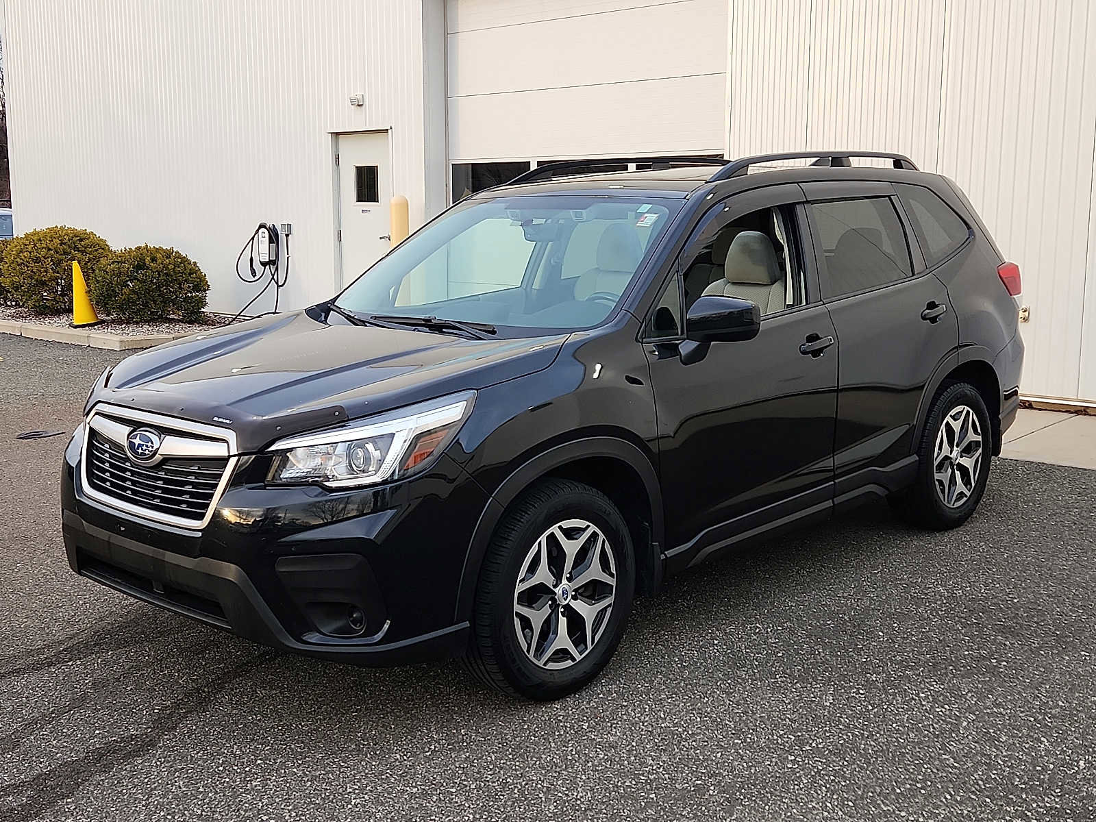 Used 2020 Subaru Forester Premium image 3