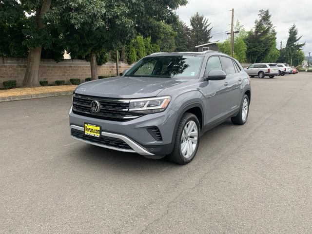 Used 2022 Volkswagen Atlas Cross Sport SE w/ Panoramic Sunroof Package AWD/4WD image 2
