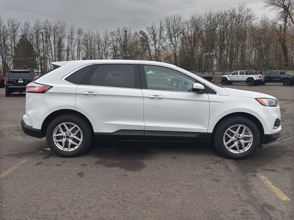 Used 2023 Ford Edge SEL image 38