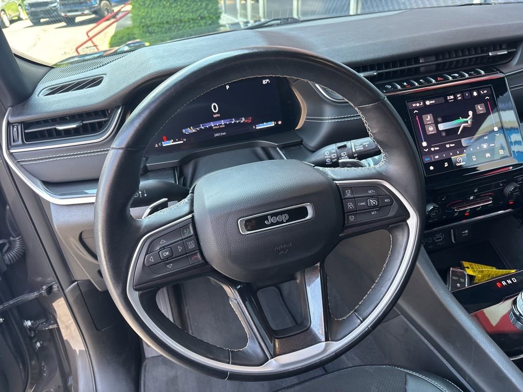 Used 2022 Jeep Grand Cherokee Altitude image 32