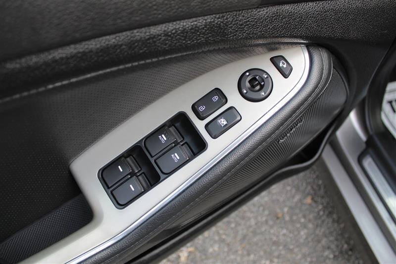 Used 2015 Kia Optima SX w/ SX Turbo Premium Package FWD image 12