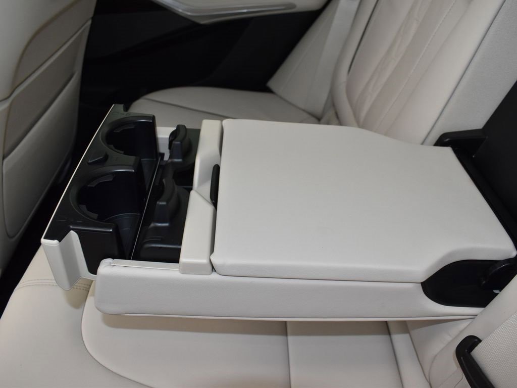 New 2026 BMW X5 sDrive40i w/ Climate Comfort Package image 17