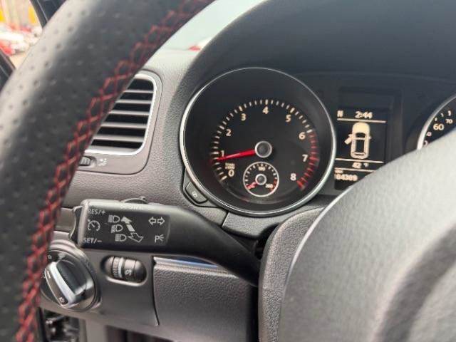 Used 2010 Volkswagen GTI 2-Door image 23