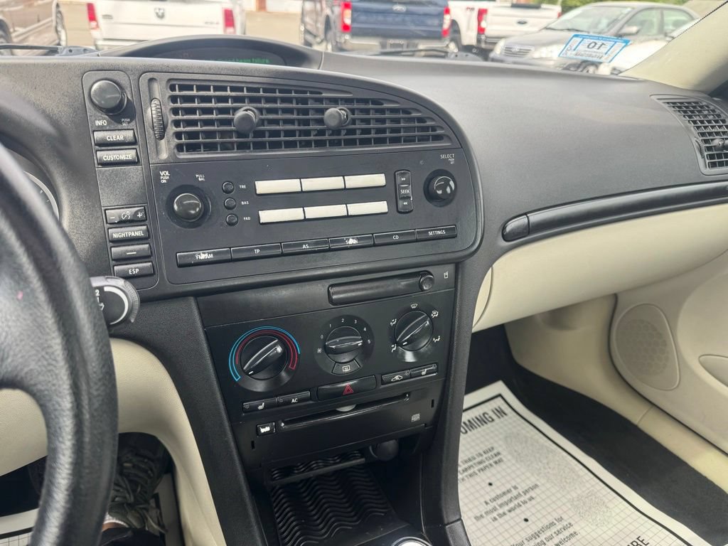 Used 2005 Saab 9-3 Linear FWD image 37