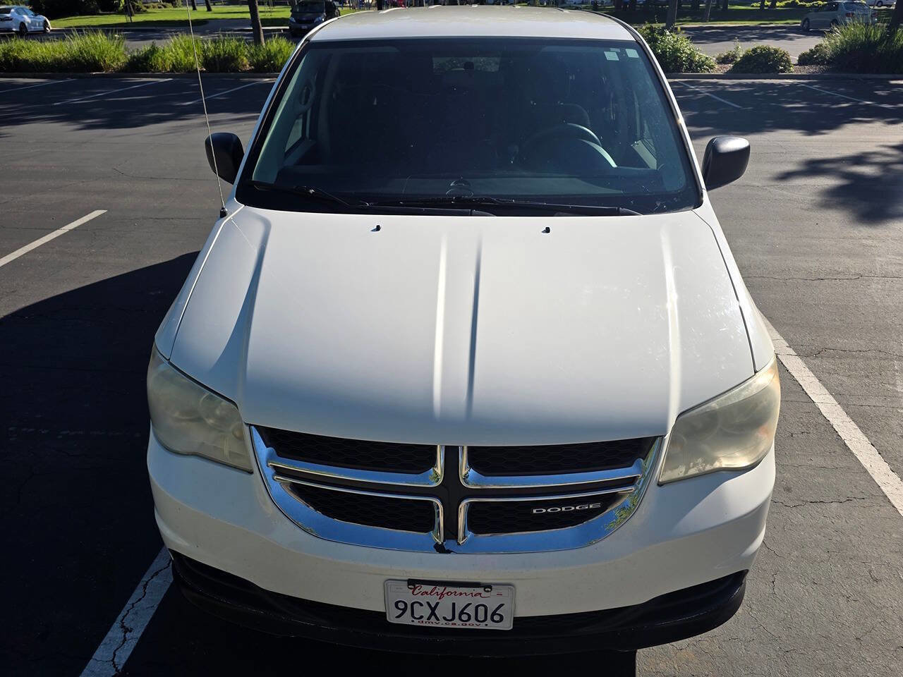 Used 2011 Dodge Grand Caravan Express w/ PWR Window Group image 2