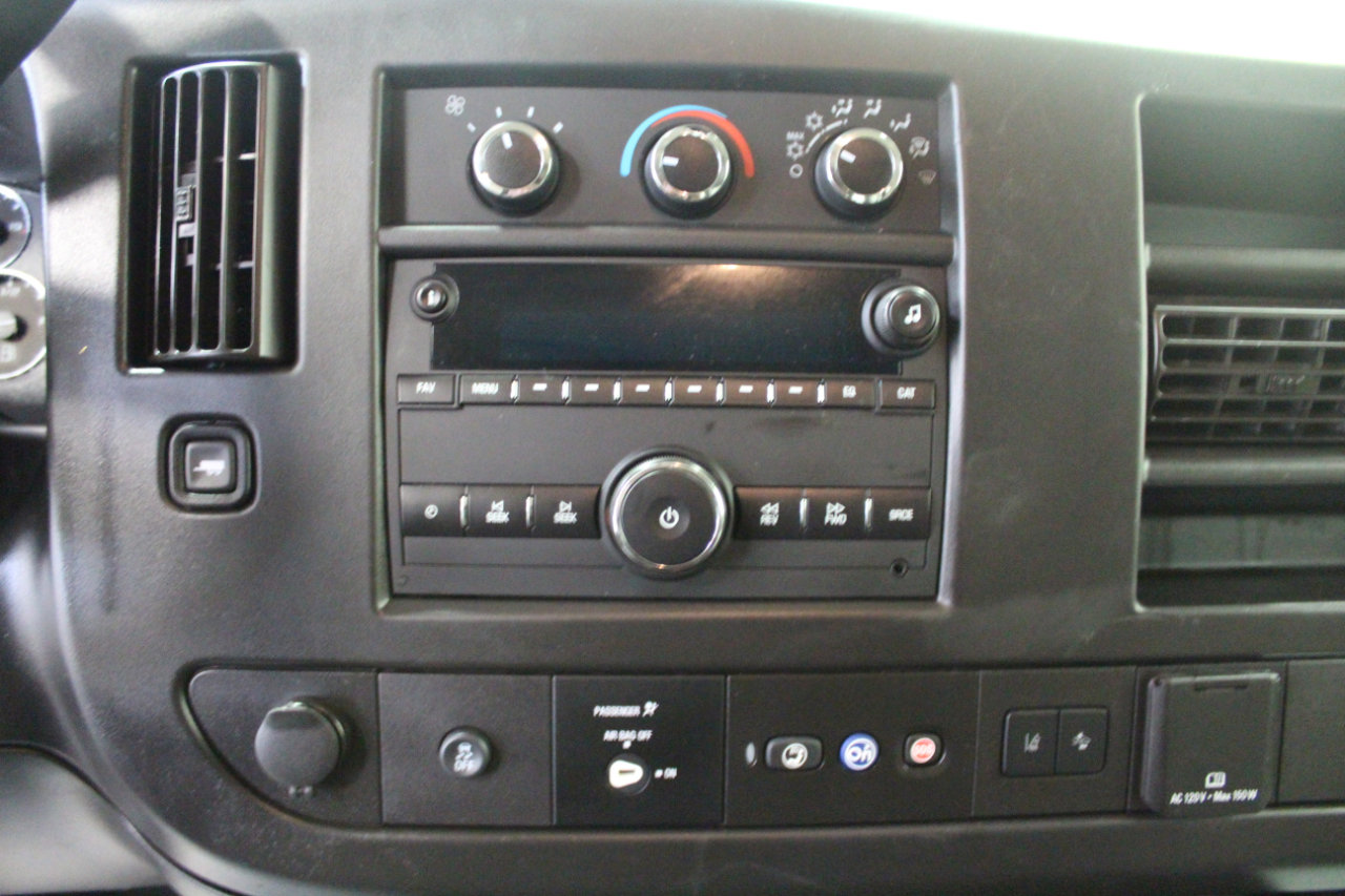 Used 2020 GMC Savana 3500 LT w/ LT Preferred Equipment Group image 13