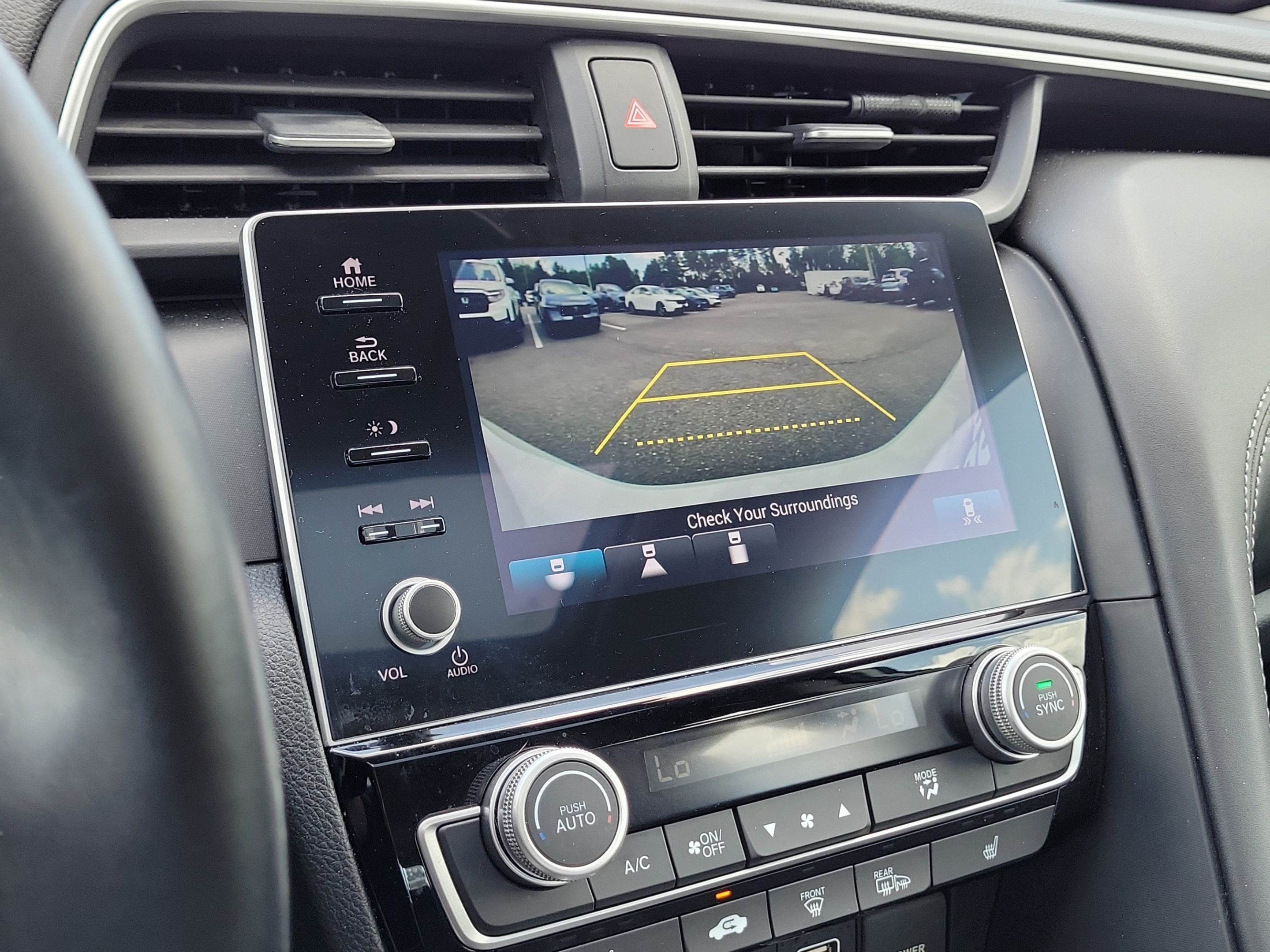 Certified 2022 Honda Insight Touring image 29