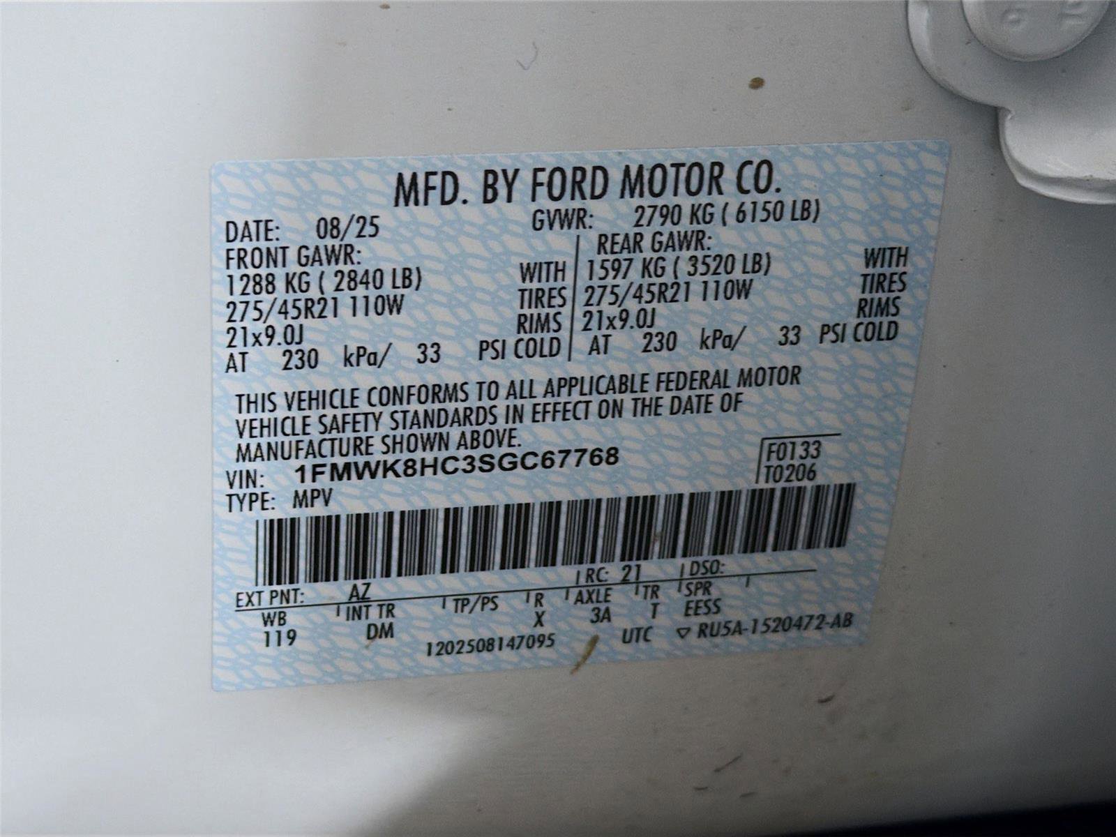 Used 2025 Ford Explorer Platinum w/ Ultimate Package AWD/4WD image 33