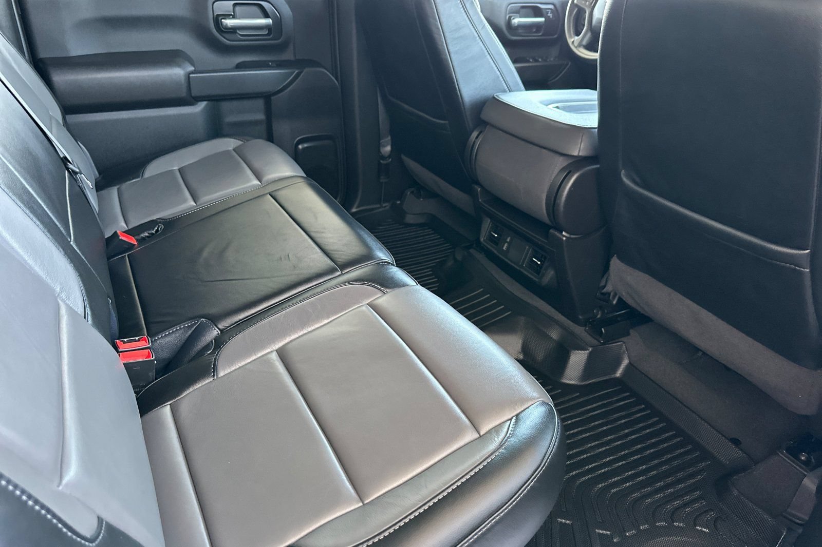 Certified 2024 Chevrolet Silverado 2500 Custom w/ Custom Value Package AWD/4WD image 18