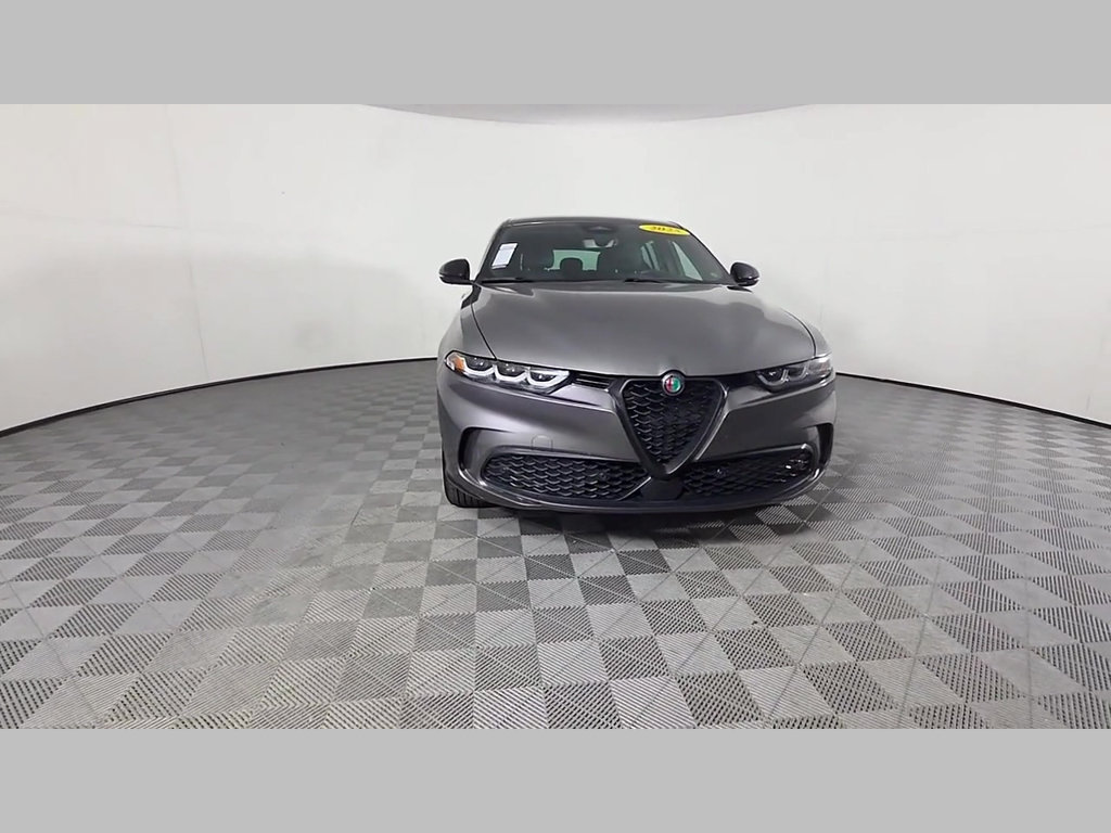 Used 2025 Alfa Romeo Tonale w/ Premium Package AWD/4WD image 49