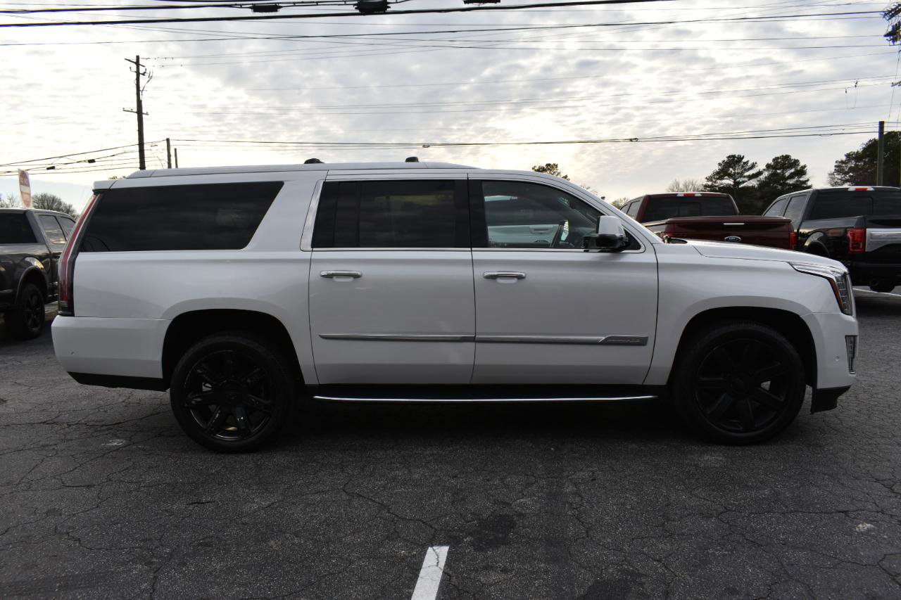 Used 2020 Cadillac Escalade ESV Premium Luxury AWD/4WD image 5