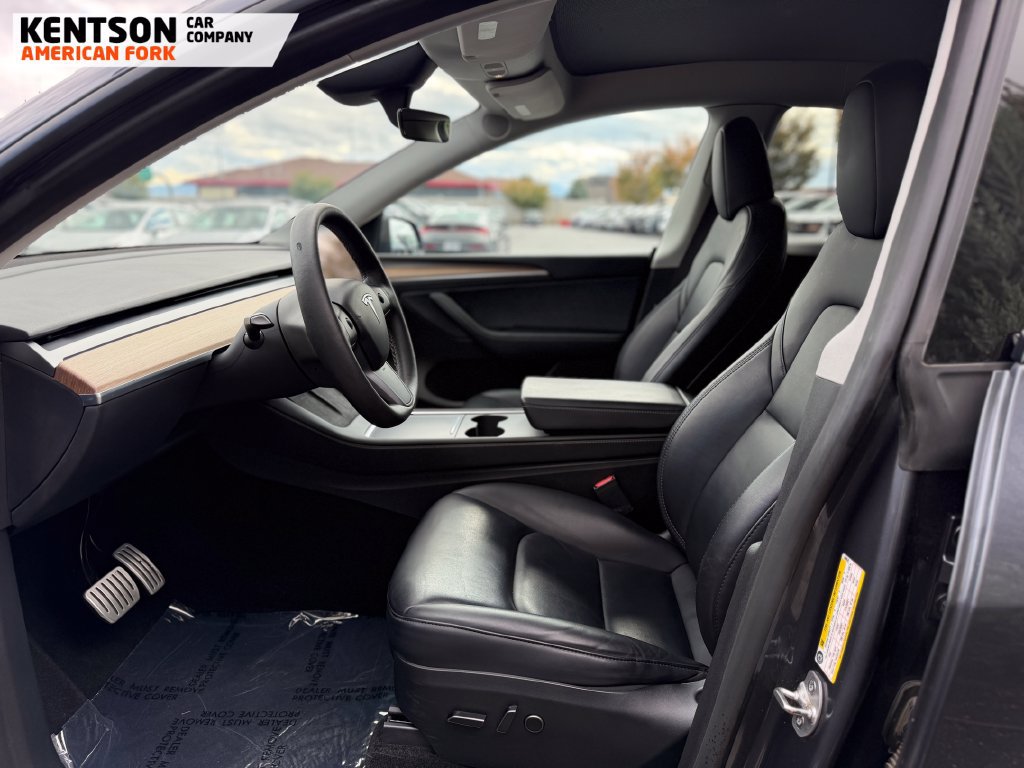 Used 2023 Tesla Model Y Performance AWD/4WD image 29
