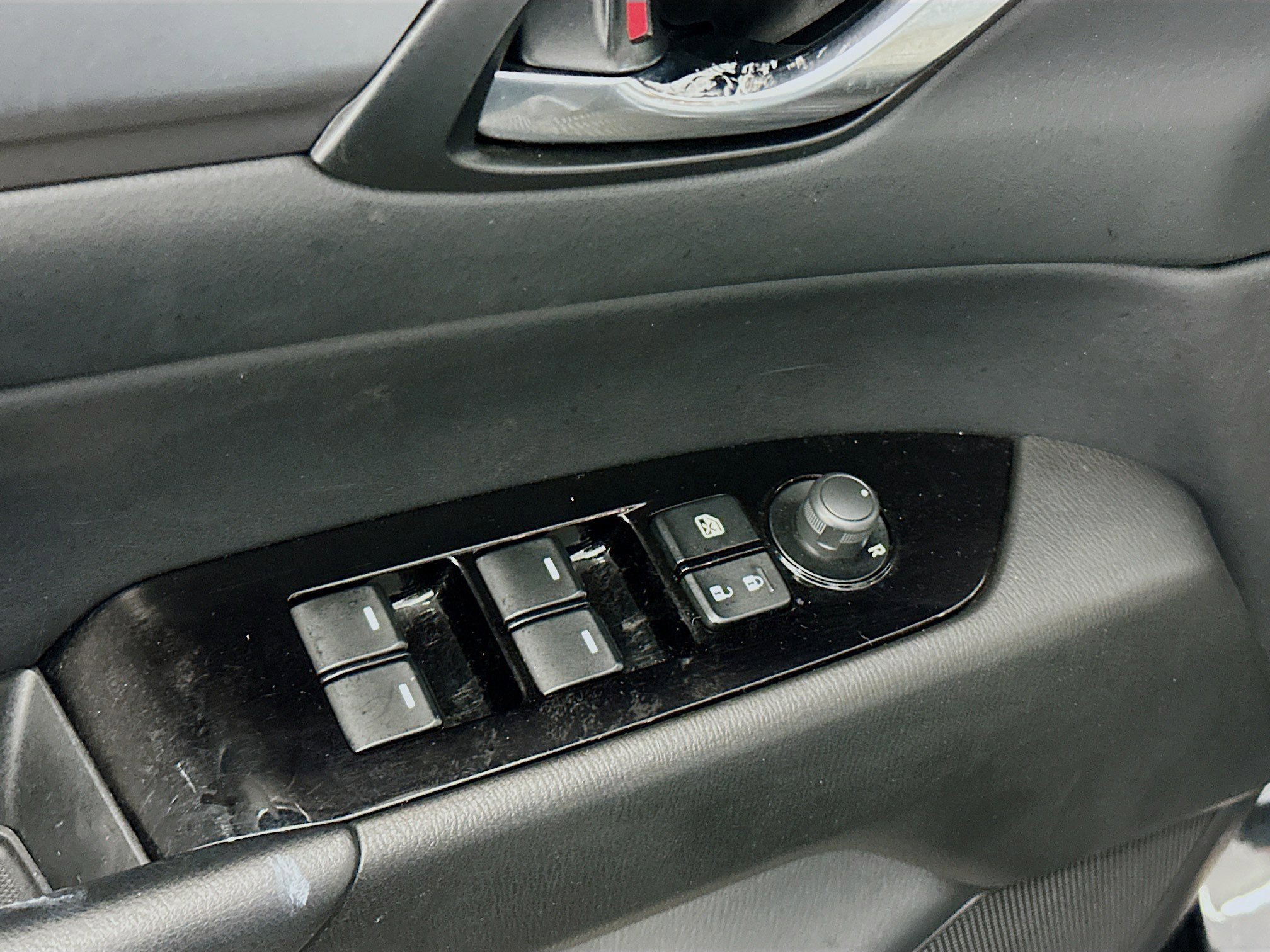 Used 2025 MAZDA CX-5 AWD 2.5 S w/ Preferred Package image 15