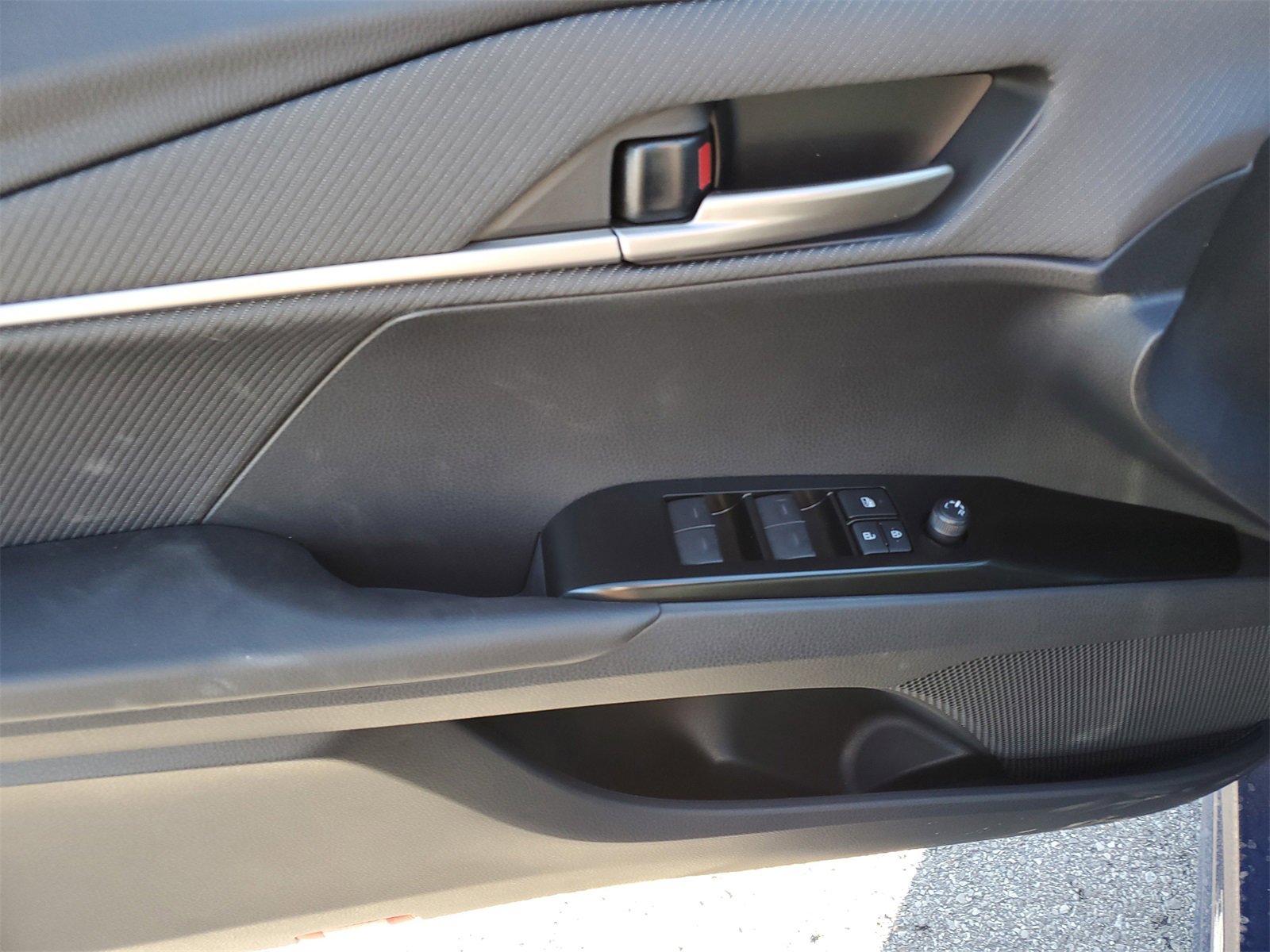 New 2026 Toyota Camry SE image 19