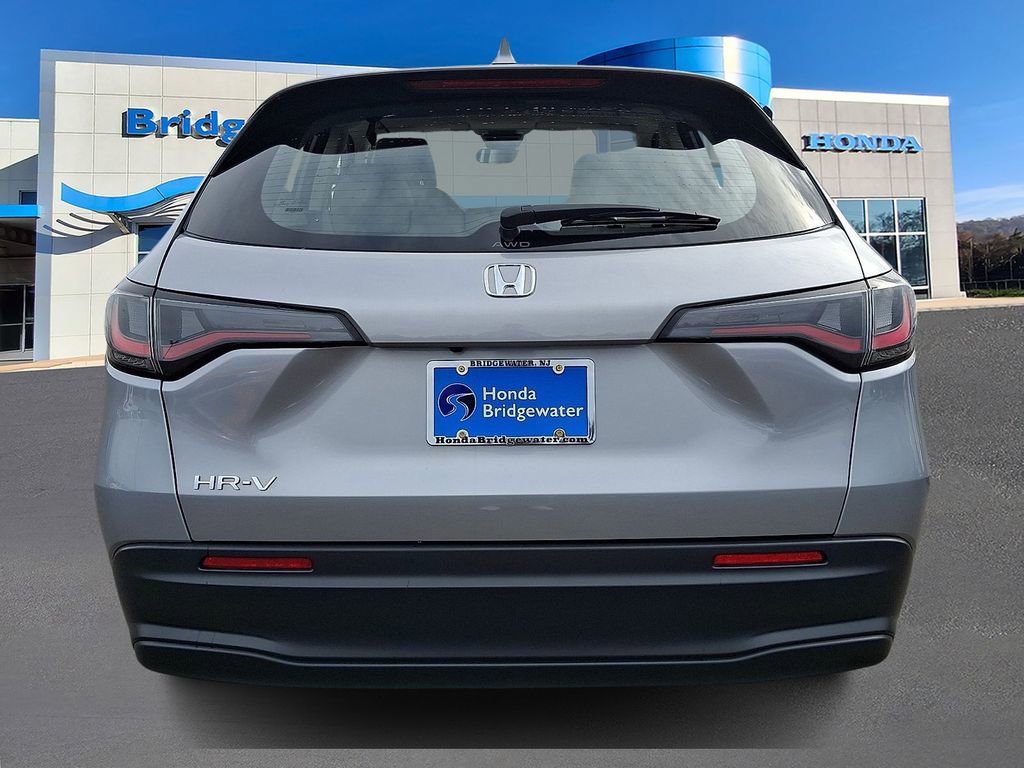 Used 2023 Honda HR-V LX image 5