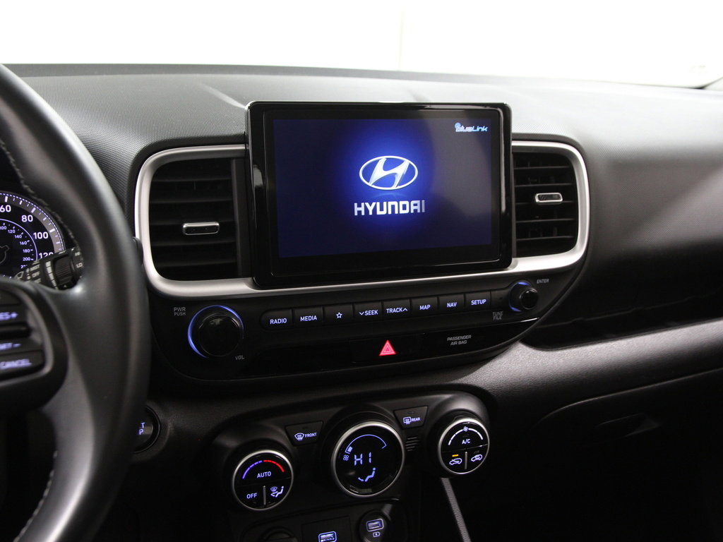 Certified 2021 Hyundai Venue SEL w/ Premium Package image 9
