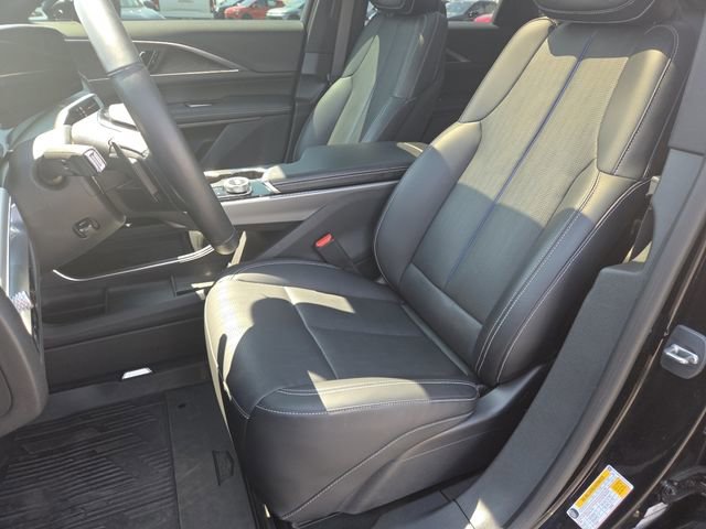 Used 2024 Cadillac Lyriq Luxury AWD/4WD image 35